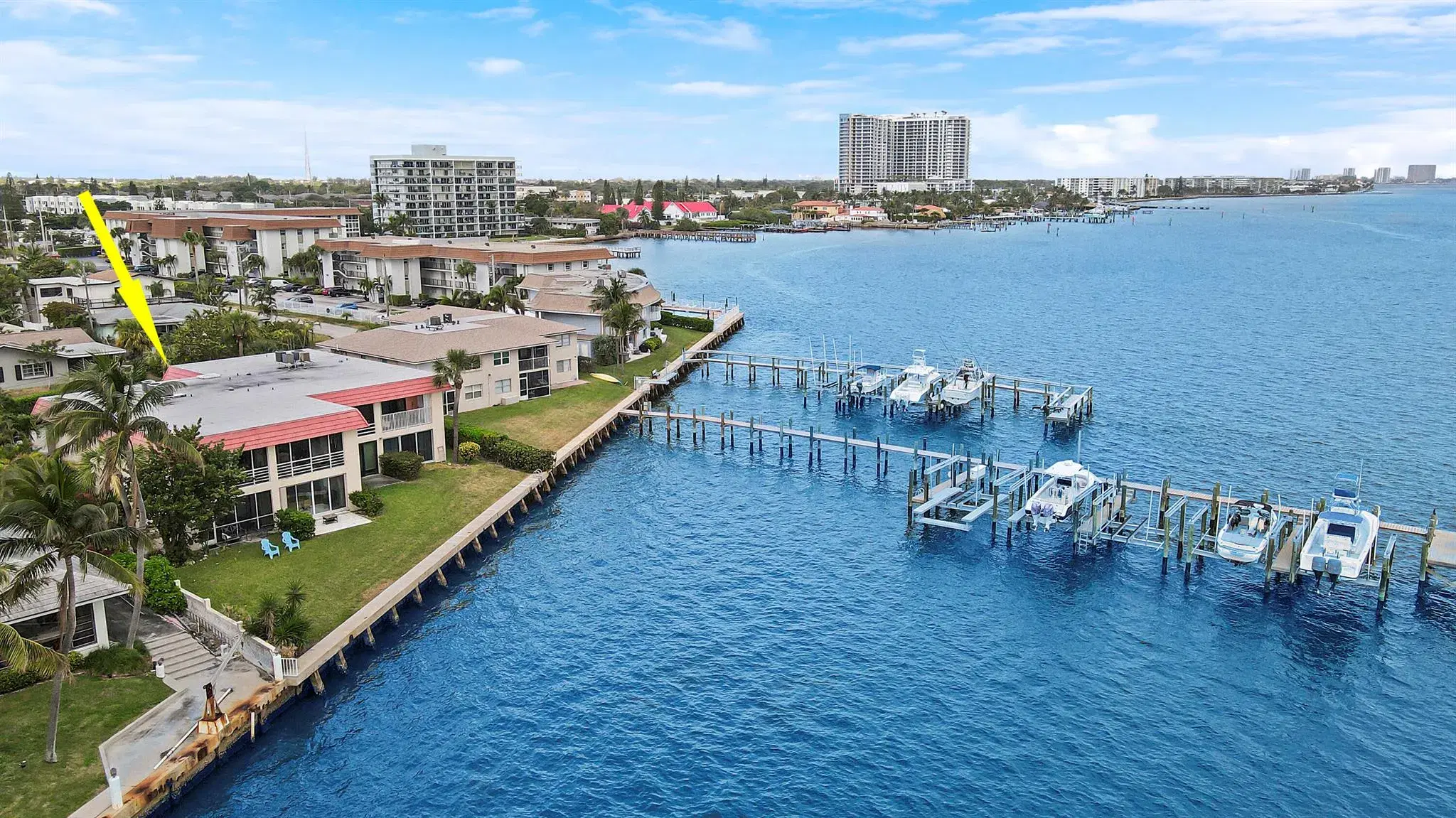 Picture of 360 Wilma Circle, Riviera Beach, FL 33404