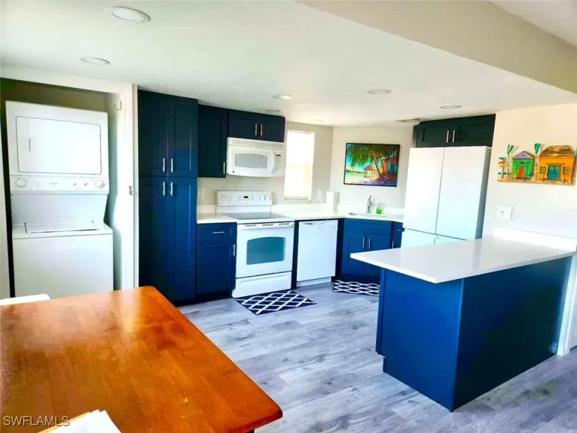 Picture of 5023 SW 16Th Pl 101, Cape Coral FL 33914