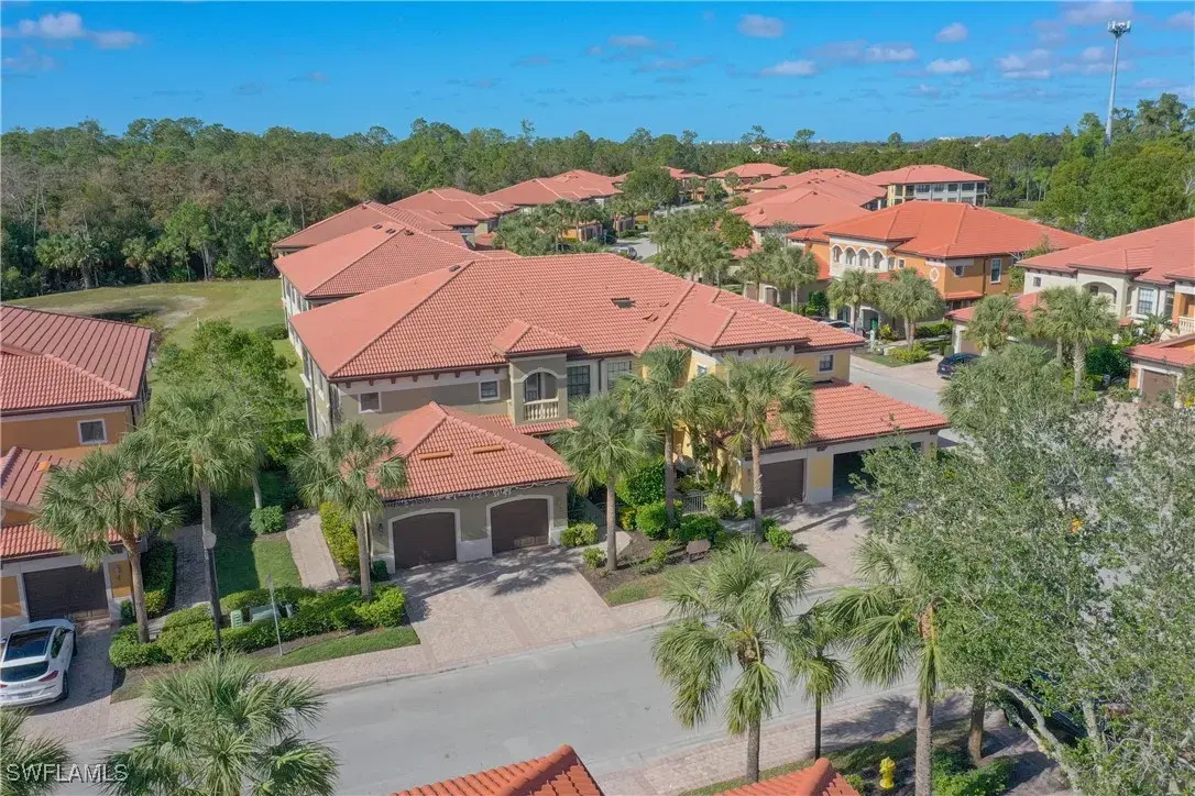 Picture of 1303 Verde Dr 1603, Naples, FL 34105