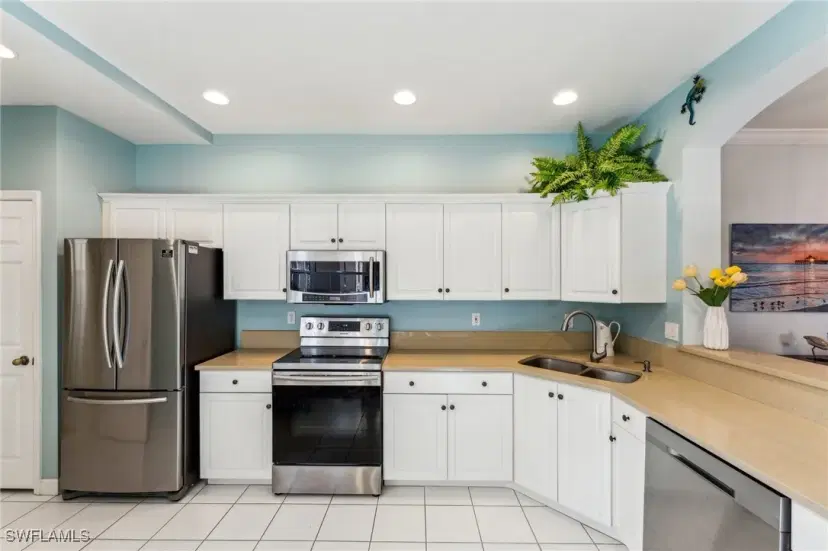 Picture of 25140 Goldcrest Dr 613, Bonita Springs FL 34134
