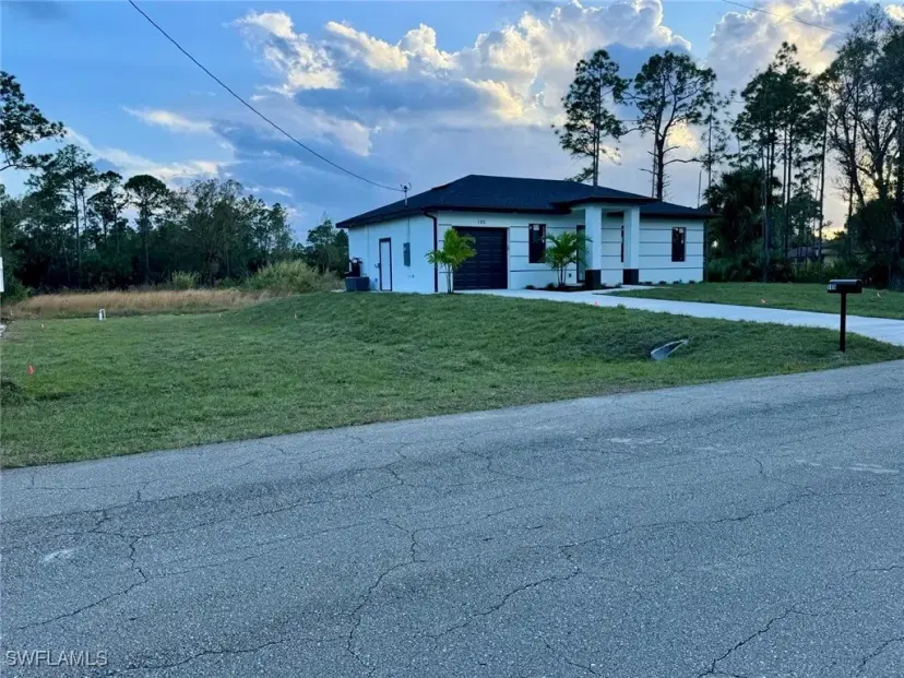 Picture of 105 W 7Th St, Lehigh Acres FL 33972