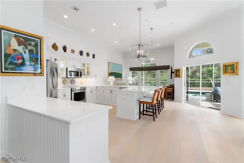 Picture of 803 Ashburton Dr, Naples FL 34110