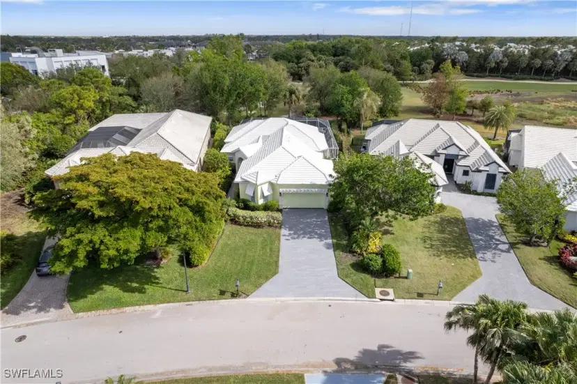Picture of 803 Ashburton Dr, Naples FL 34110