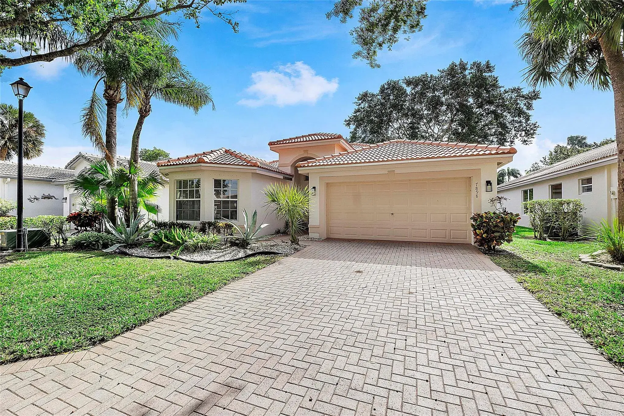 Picture of 7898 Samara St, Boynton Beach, FL 33437