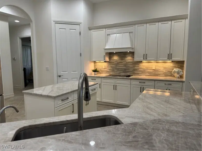 Picture of 8977 Crooked Stick Ct, Naples FL 34113