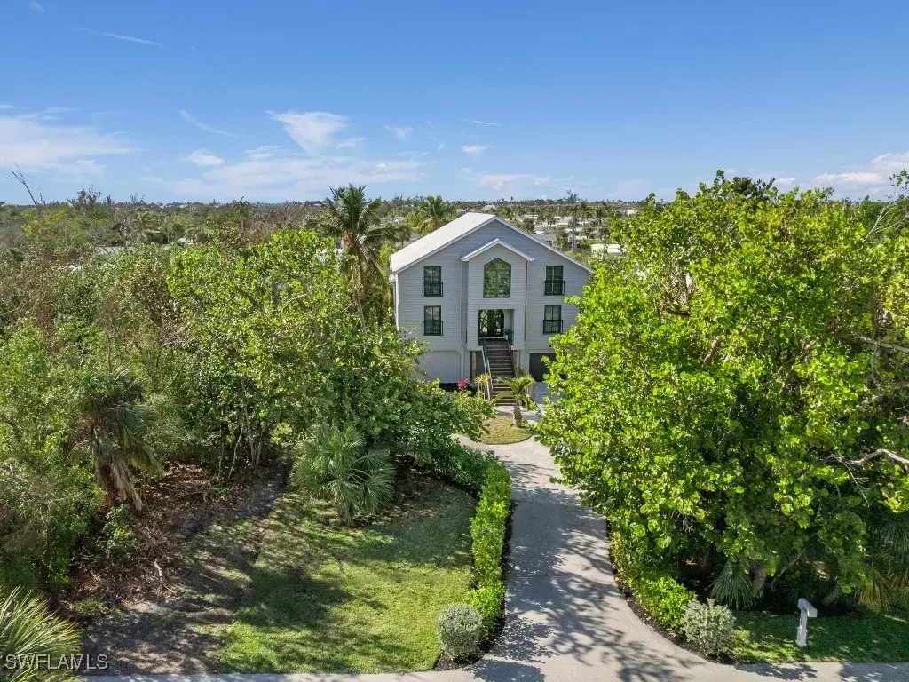 Picture of 939 Beach Rd, Sanibel, FL 33957