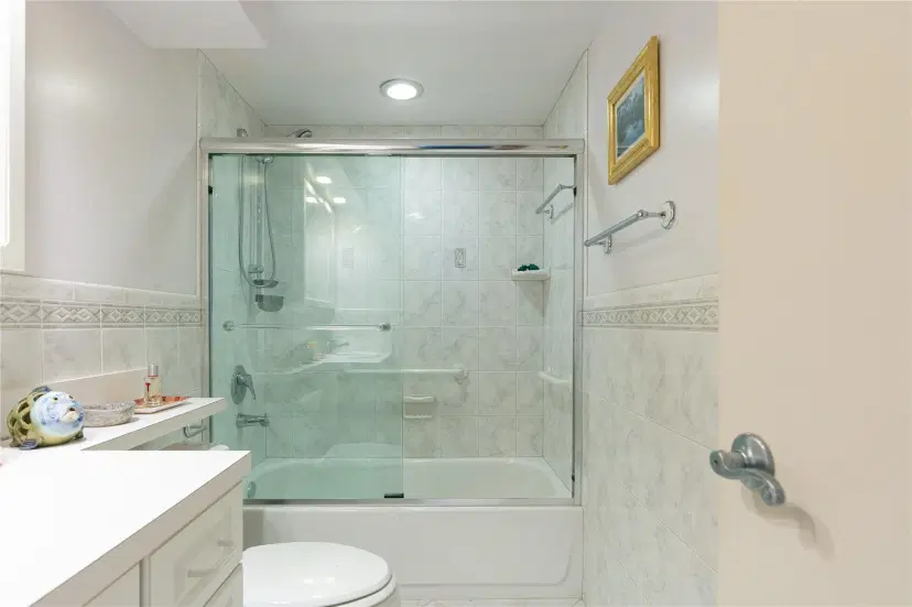 Picture of 2731 NE 14Th Street Cswy 529B, Pompano Beach FL 33062