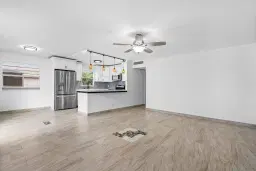 Picture of 372 Saxony H Lane 372H, Delray Beach, FL 33446