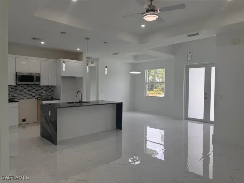 Picture of 1410 Poinsettia Ave, Lehigh Acres FL 33972
