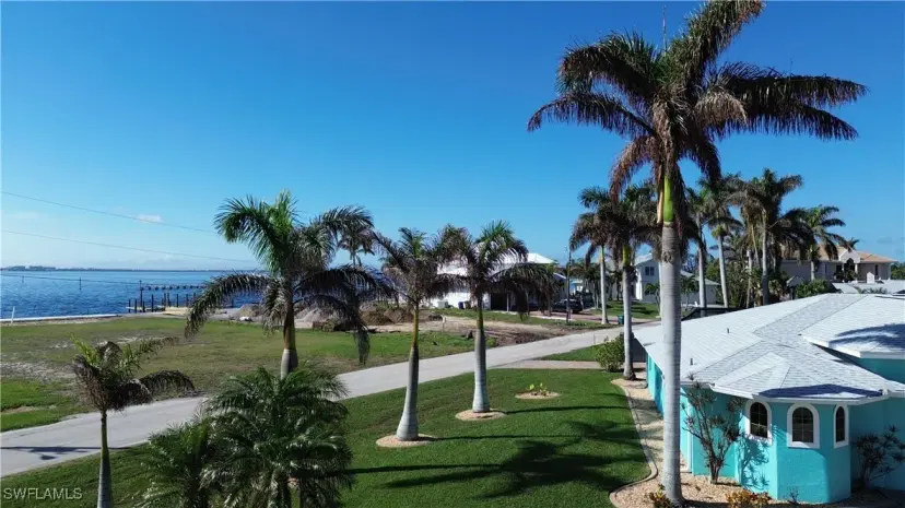 Picture of 5774 Riverside Dr, Cape Coral FL 33904