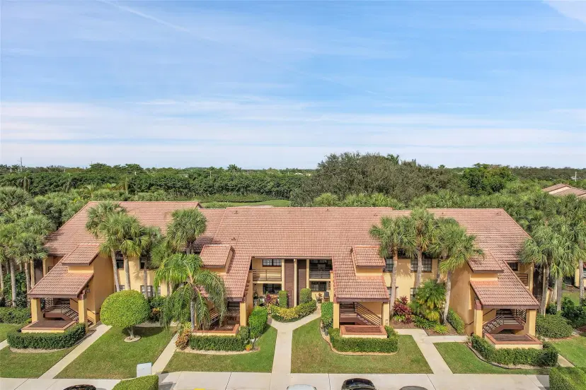 Picture of 6452 Aspen Glen Cir 102, Boynton Beach FL 33437