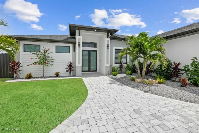 Picture of 613 SW 18Th Ct, Cape Coral FL 33991