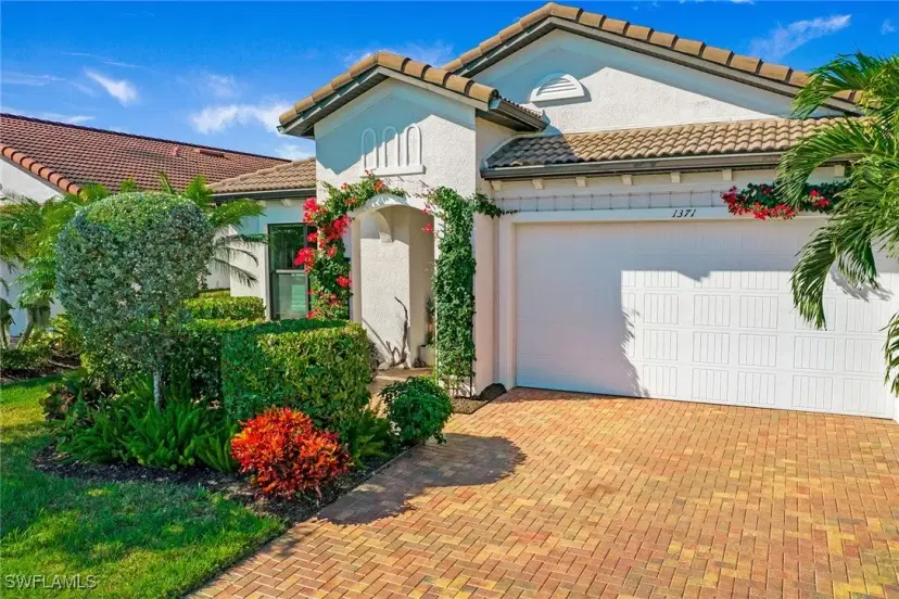 Picture of 1371 Petone Ct, Naples FL 34113