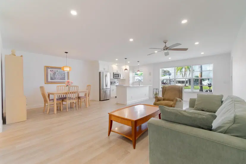 Picture of 955 Circle Drive B, Delray Beach FL 33445