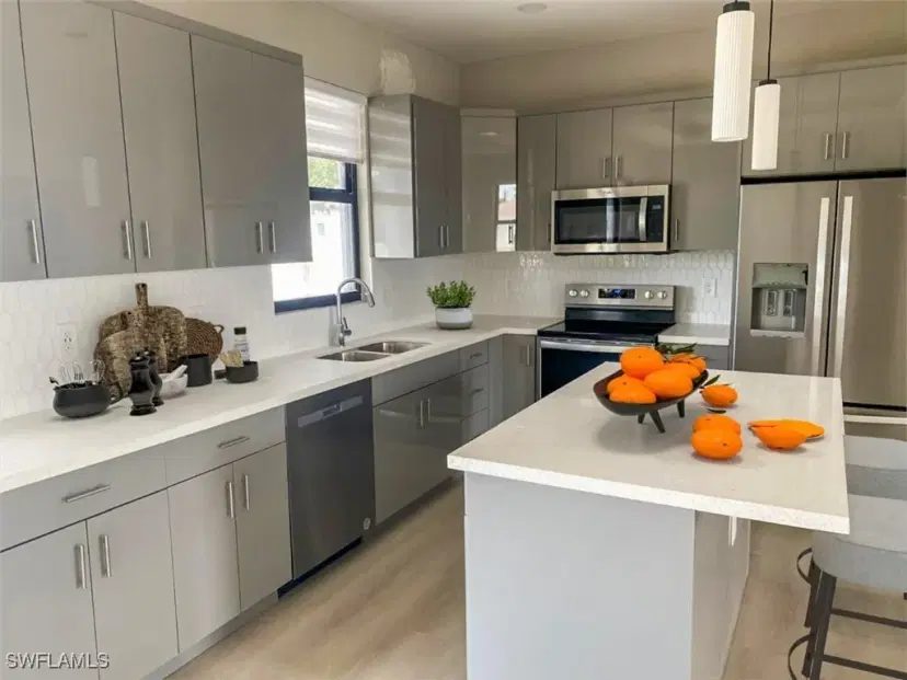 Picture of 2709 NW 5Th St, Cape Coral FL 33993