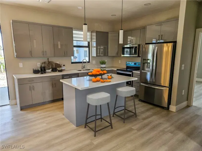 Picture of 2709 NW 5Th St, Cape Coral FL 33993