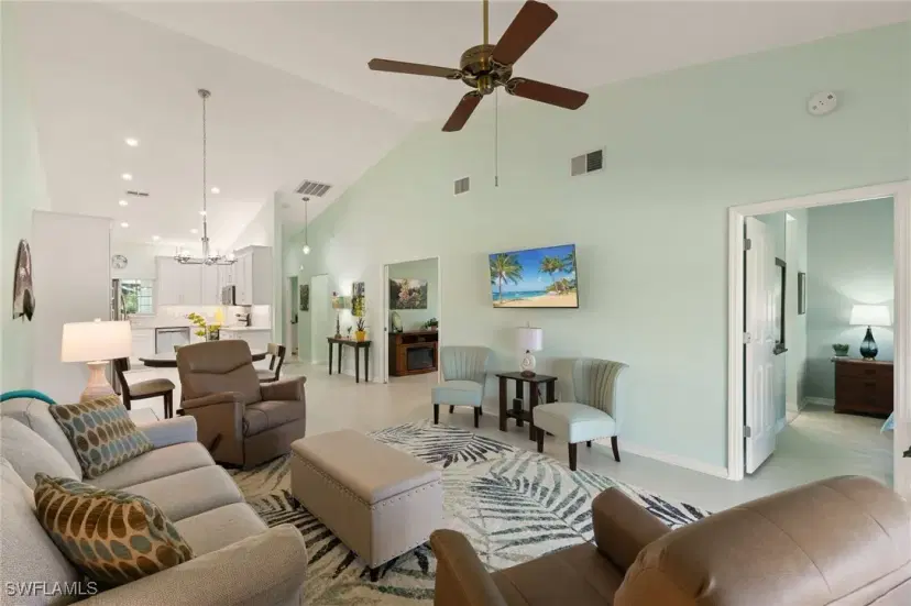 Picture of 657 Saint Andrews Blvd 106-1, Naples FL 34113