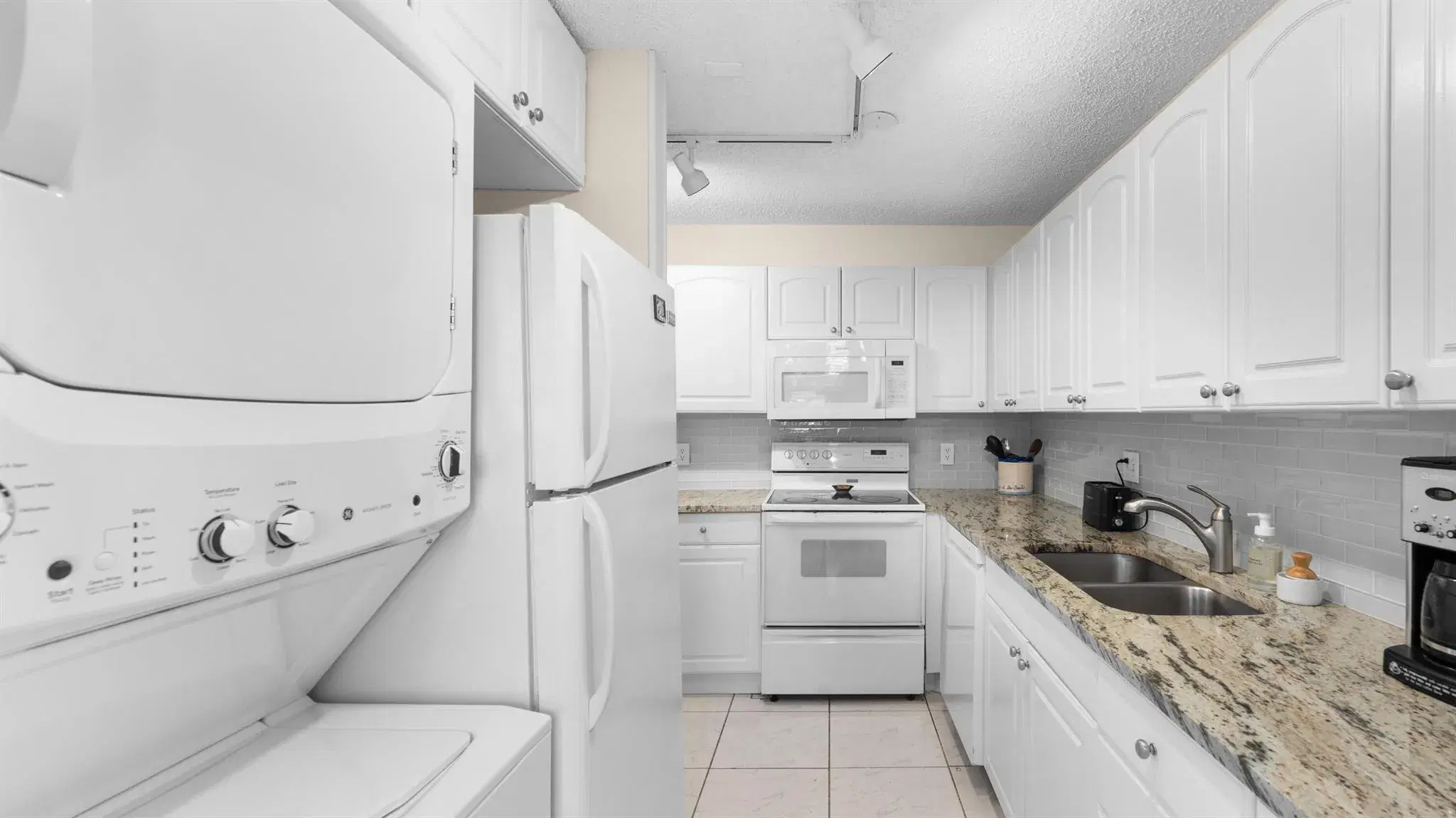 Picture of 1630 NW 18Th Avenue 101, Delray Beach, FL 33445