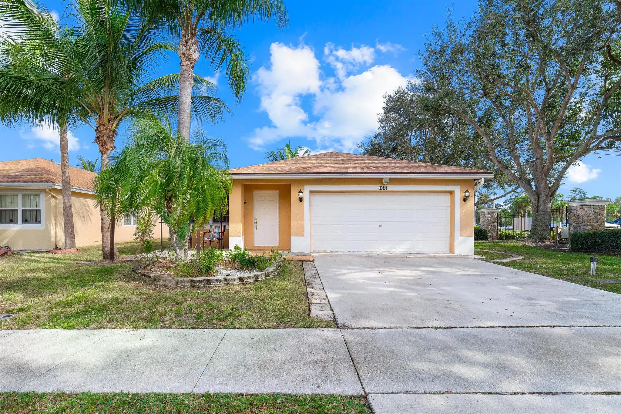 Picture of 1001 Park Hill Drive, West Palm Beach, FL 33417