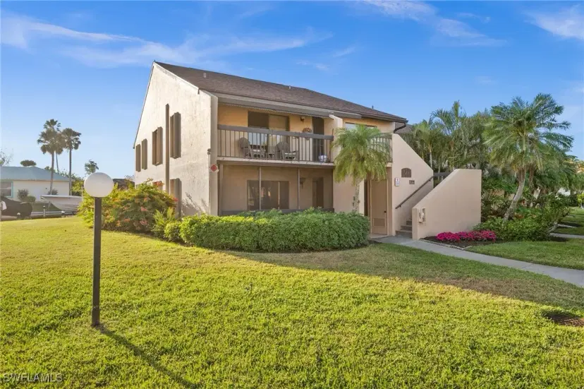 Picture of 15481 Admiralty Cir 4, North Fort Myers FL 33917