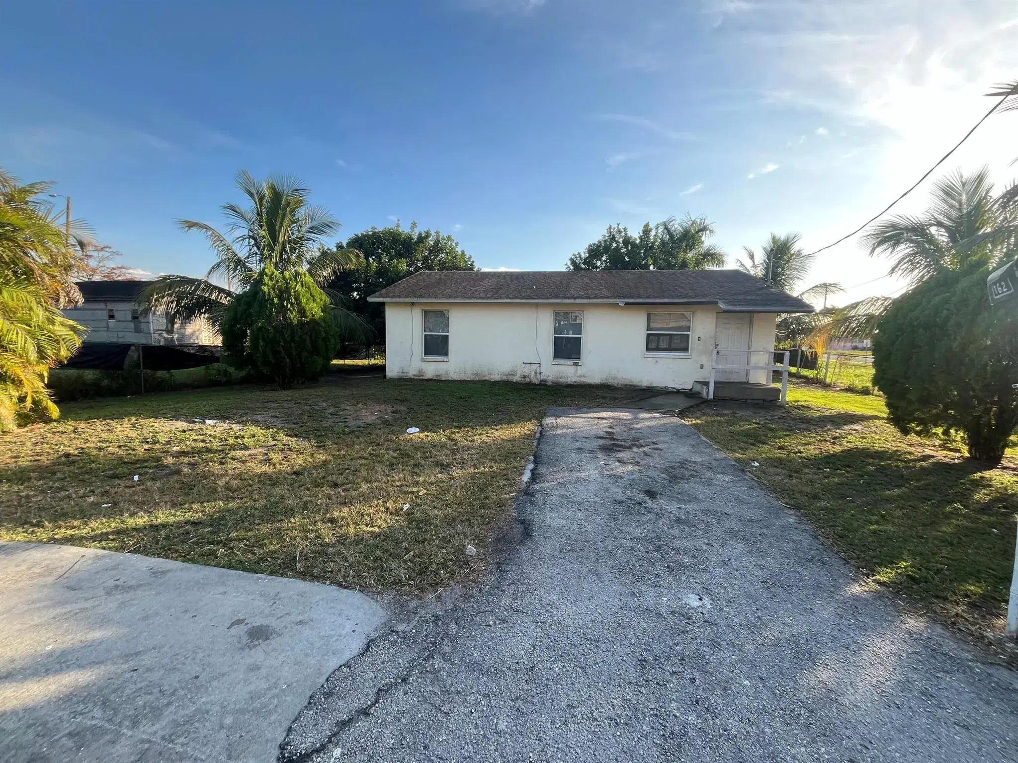 Picture of 162 Booker Place, Pahokee, FL 33476