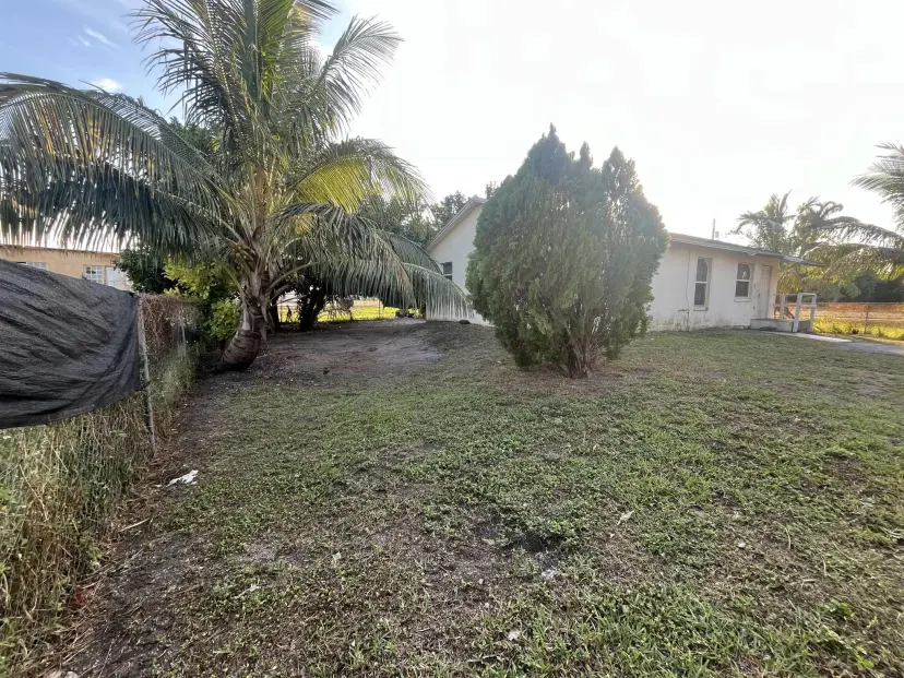 Picture of 162 Booker Place, Pahokee FL 33476