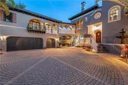 Picture of 3914 W Riverside Dr, Fort Myers, FL 33901