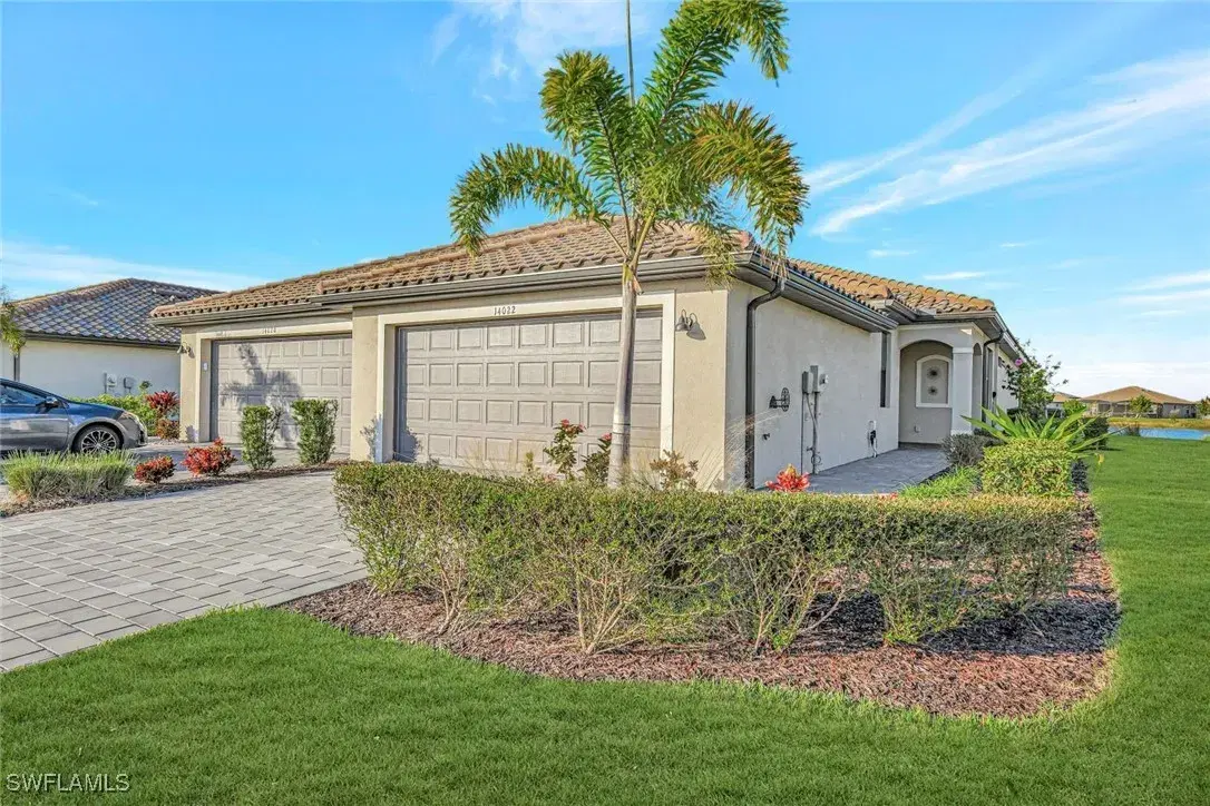 Picture of 14022 Pine Lodge Ln, Fort Myers, FL 33913