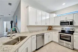 Picture of 14022 Pine Lodge Ln, Fort Myers, FL 33913