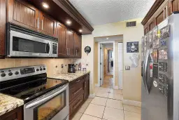 Picture of 105 Lake Emerald Dr 410, Oakland Park, FL 33309