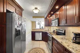 Picture of 105 Lake Emerald Dr 410, Oakland Park, FL 33309