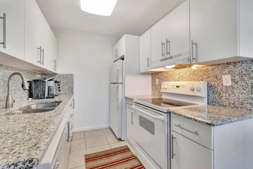 Picture of 4025 Exeter B, Boca Raton FL 33434