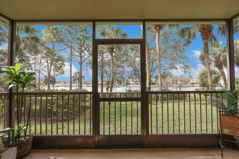 Picture of 1001 Seafarer Circle 104, Jupiter FL 33477