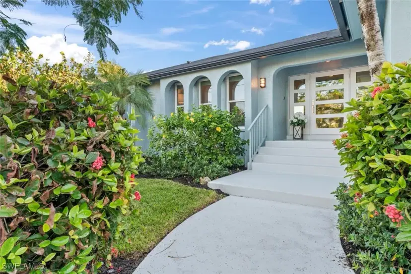 Picture of 3285 Twin Lakes Ln, Sanibel FL 33957