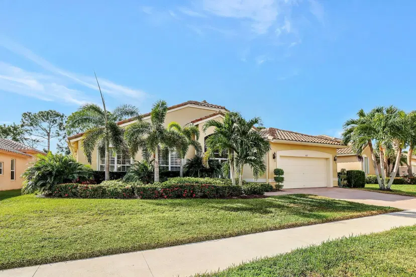 Picture of 487 NW Blue Lake Drive, Port St Lucie FL 34986