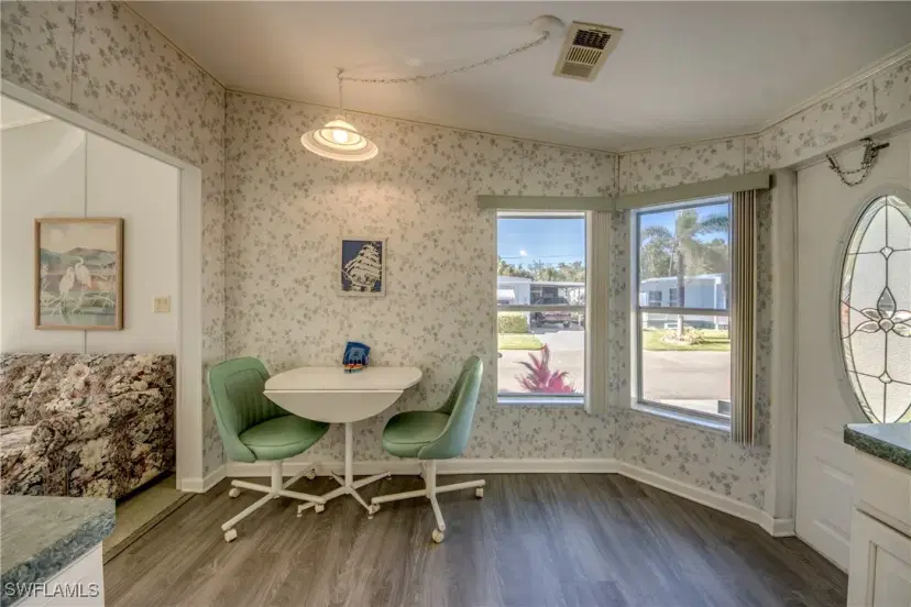 Picture of 22 Garden Dr, Fort Myers FL 33908
