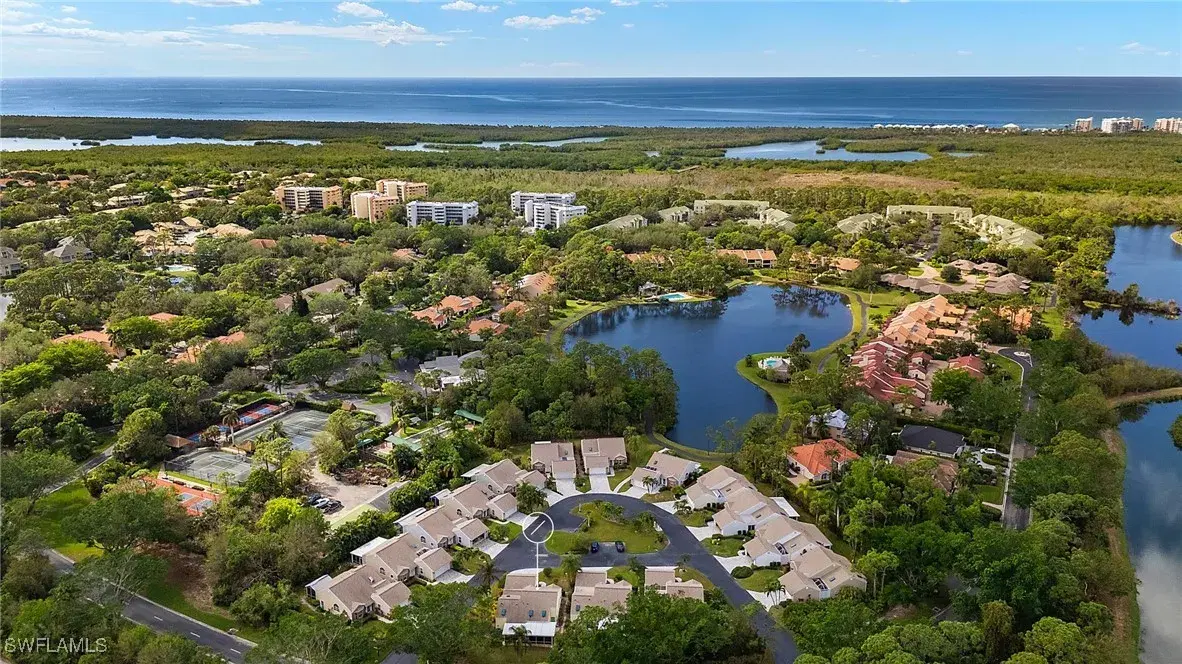 Picture of 15348 Wimborne Ln, Naples, FL 34110