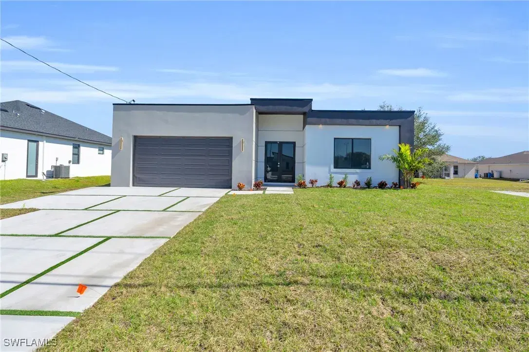 Picture of 1021 Chiquita Blvd N, Cape Coral, FL 33993