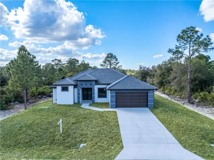 Picture of 1205 Hibiscus Ave, Lehigh Acres FL 33972