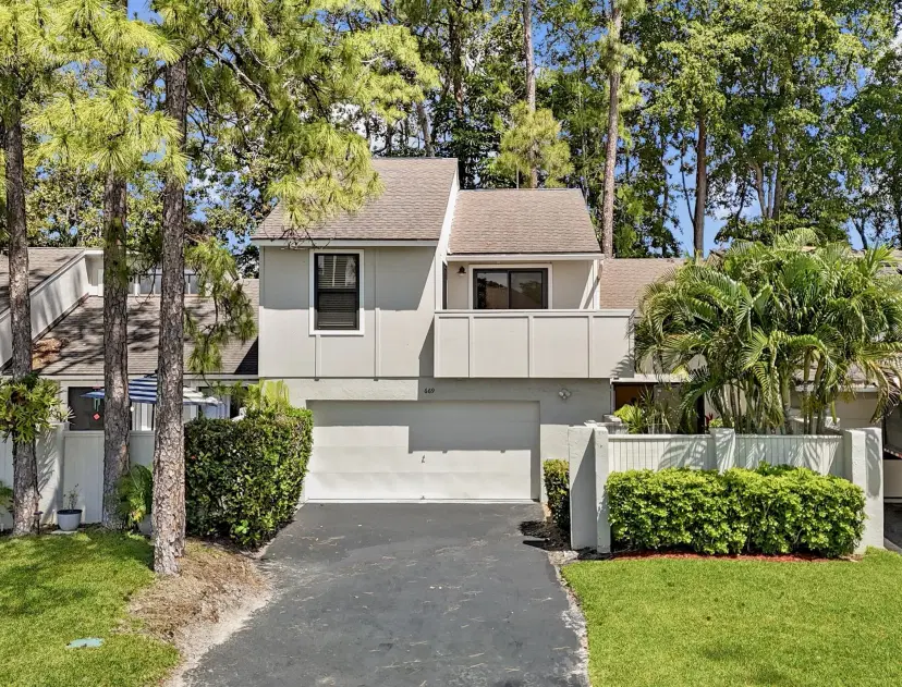 Picture of 669 Spinnaker Court, Wellington FL 33414