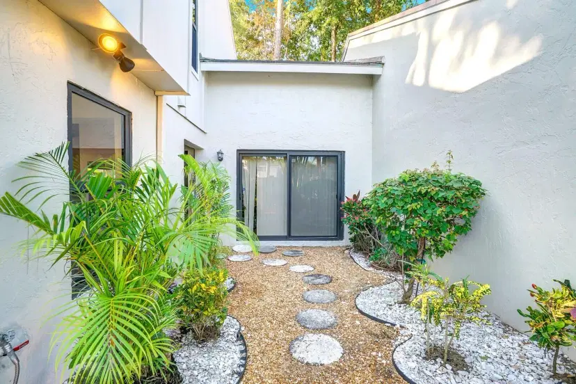Picture of 669 Spinnaker Court, Wellington FL 33414