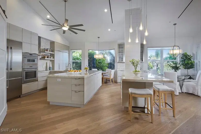 Picture of 231 Colonade Cir, Naples FL 34103