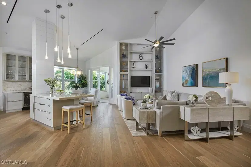 Picture of 231 Colonade Cir, Naples FL 34103