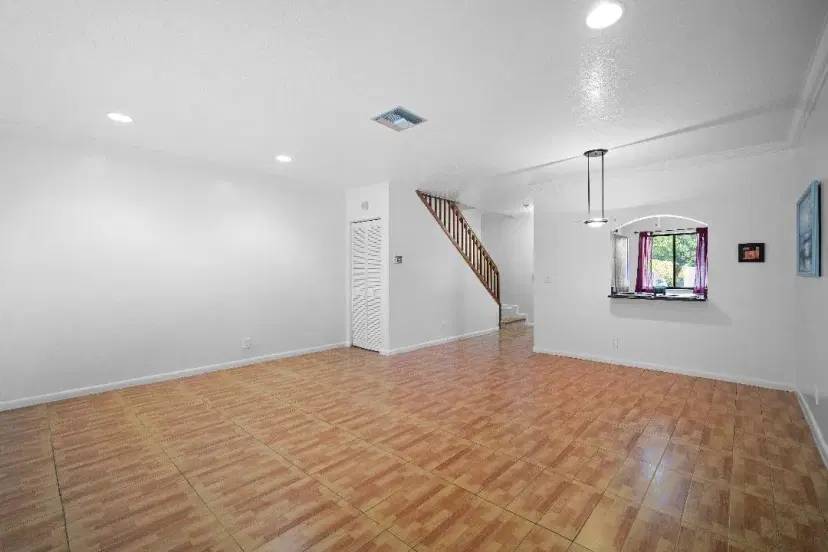 Picture of 2641 Gately Dr West 507, West Palm Beach FL 33415