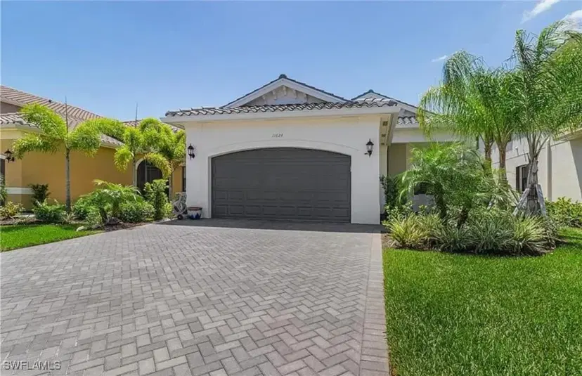 Picture of 11624 Riverstone Ln, Fort Myers FL 33913