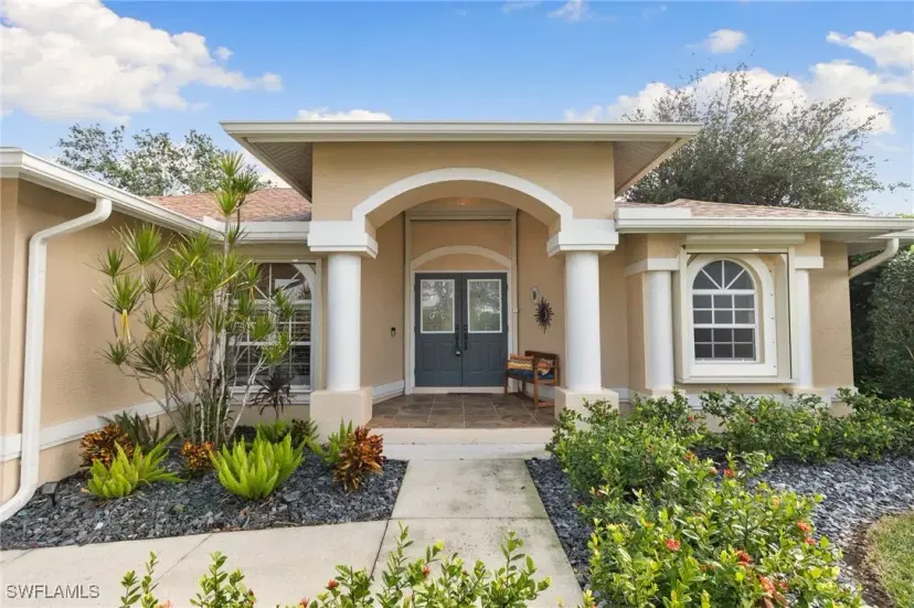 Picture of 5 Tahiti Rd, Marco Island FL 34145