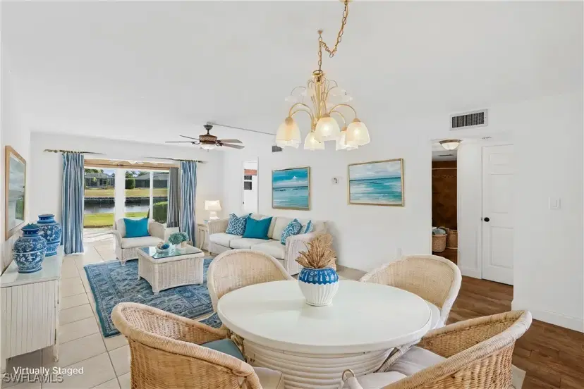 Picture of 300 Valley Stream Dr 1D, Naples FL 34113
