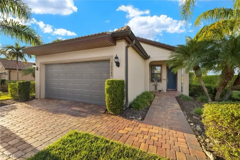 Picture of 10980 Glenhurst St, Fort Myers FL 33913