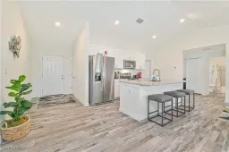 Picture of 1224 NE 9Th Pl, Cape Coral, FL 33909