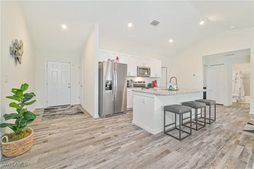 Picture of 1224 NE 9Th Pl, Cape Coral FL 33909